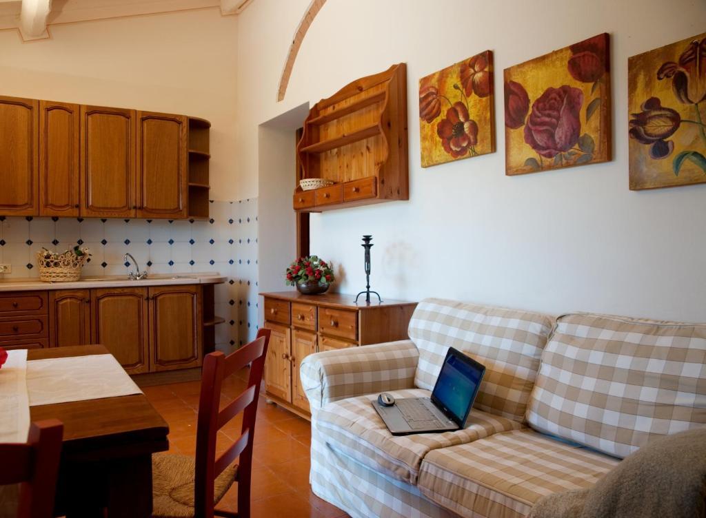 Agriturismo Buon Riposo - Country Resort In The Heart Of Tuscany San Giovanni a Corazzano Bilik gambar