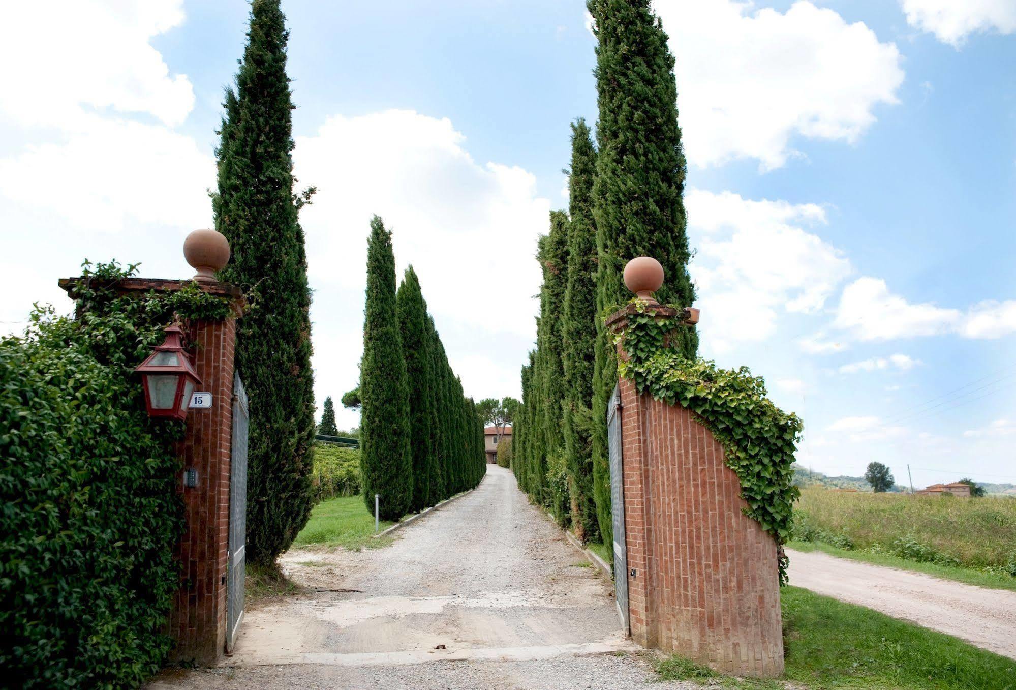 Agriturismo Buon Riposo - Country Resort In The Heart Of Tuscany San Giovanni a Corazzano Luaran gambar
